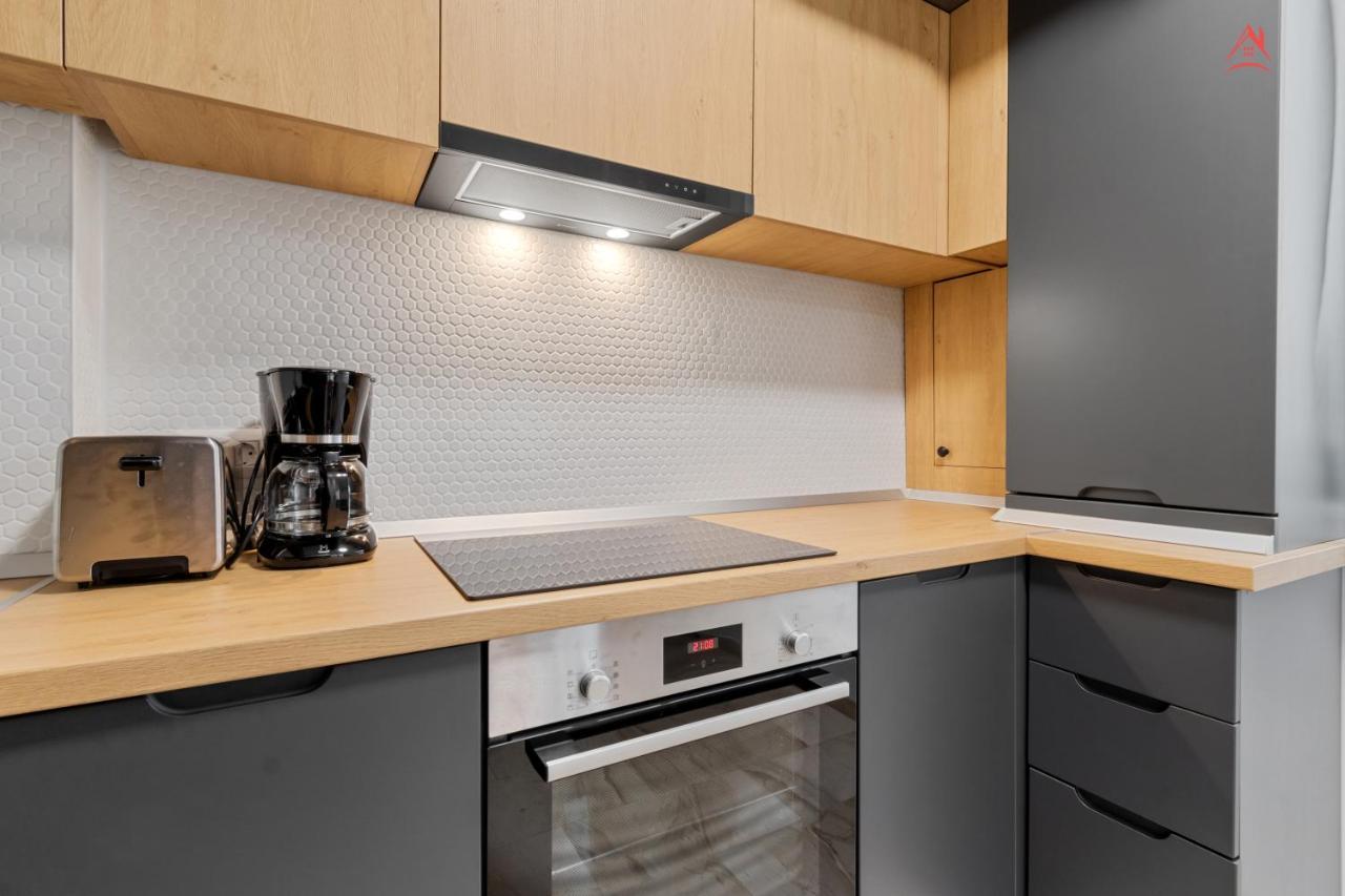 Apartament Opera Residence - Cismigiu, Eroilor, Free Private Parking Букурещ Екстериор снимка