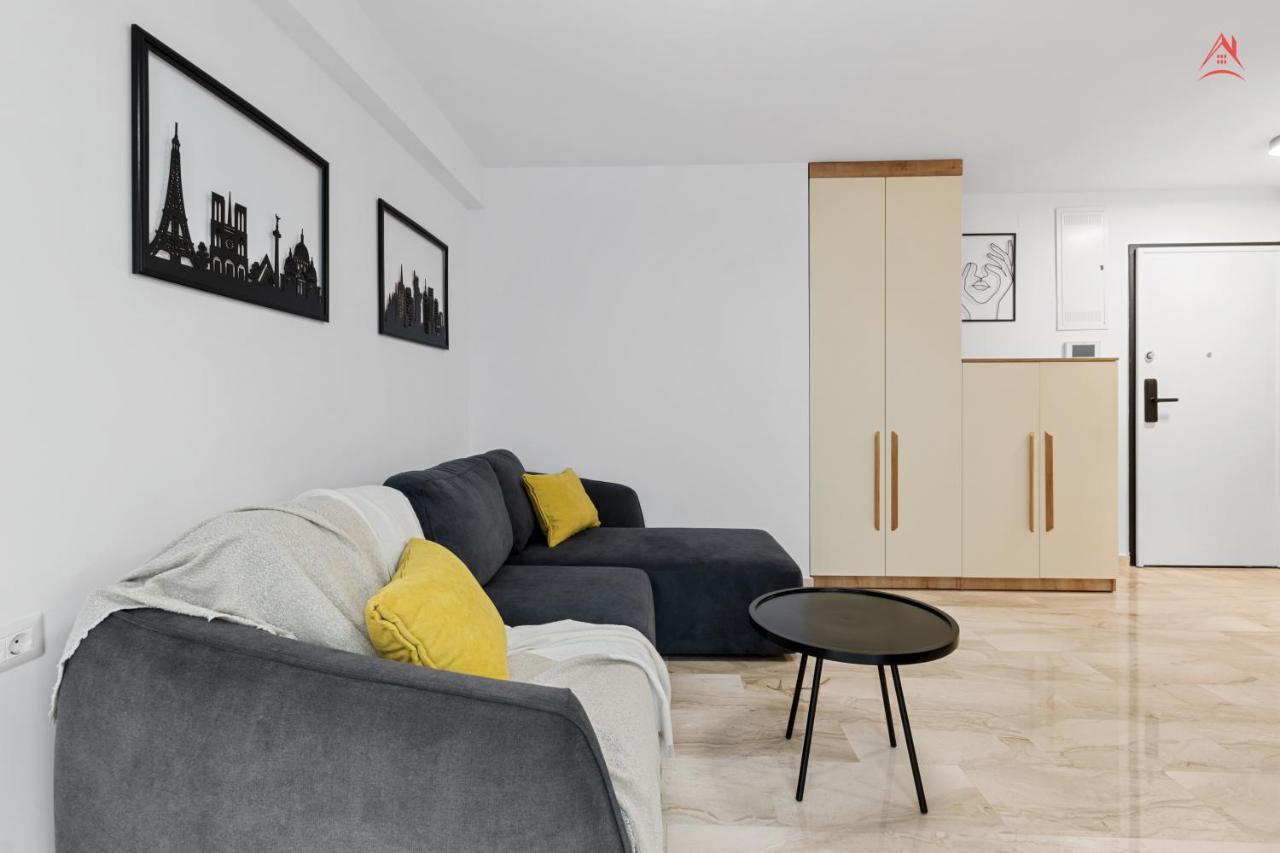 Apartament Opera Residence - Cismigiu, Eroilor, Free Private Parking Букурещ Екстериор снимка