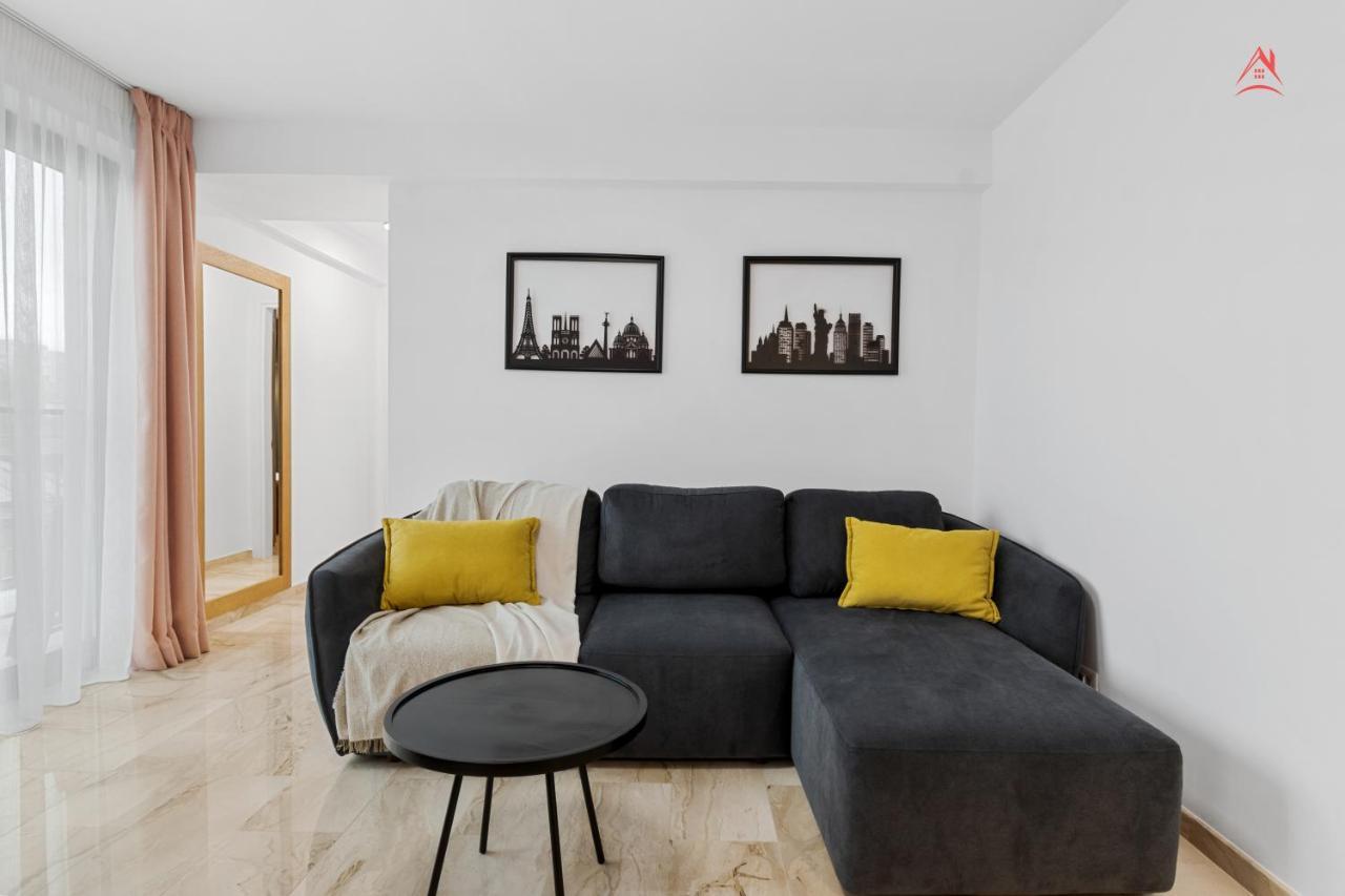 Apartament Opera Residence - Cismigiu, Eroilor, Free Private Parking Букурещ Екстериор снимка